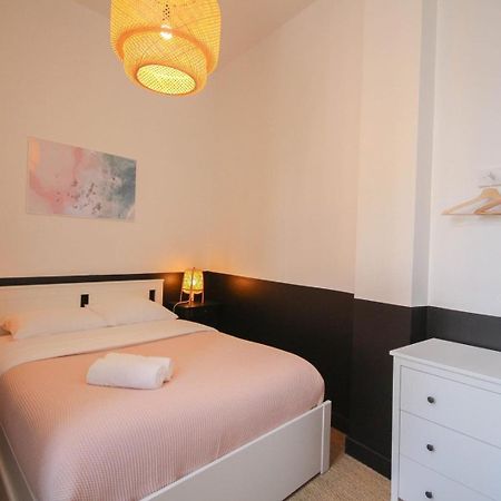 2-Bedroom Flat + Private Car Park. Lille Dış mekan fotoğraf