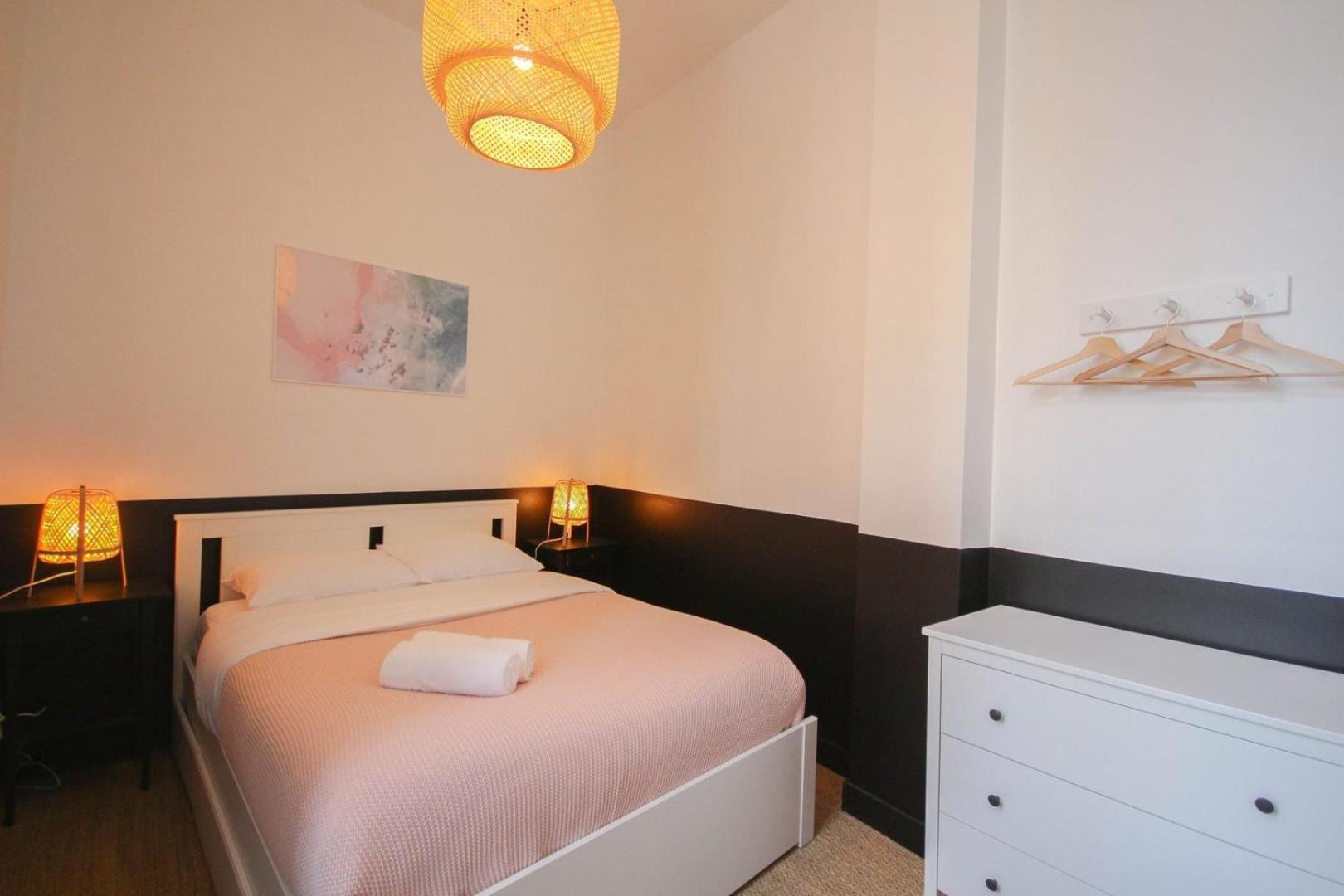 2-Bedroom Flat + Private Car Park. Lille Dış mekan fotoğraf
